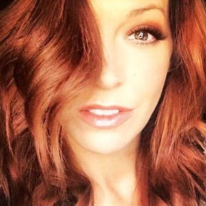 Meet your Posher, Desiree